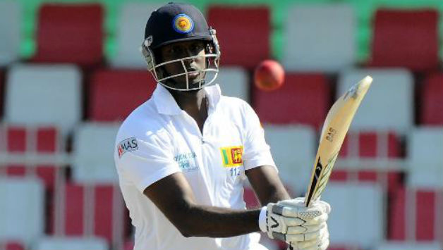 Angelo Mathews missed out on a century as he fell for 91 © AFP 
