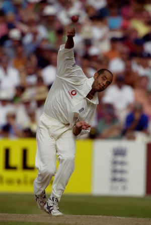 Dean Headley played 15 Tests for England and took 60 wickets at an average of 27.85 © Getty Images