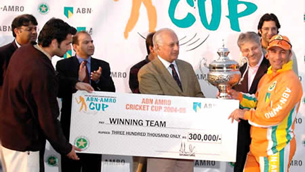 Humayun Farhat (right) has played one Test and five ODIs for Pakistan. Humayun has criticised the cricketing system in Pakistan and said that there is a lot of player power involved at domestic level  Photo Courtesy: PakPassion.net 