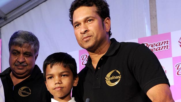 Sachin Tendulkar addressed the students during the opening of a school in Chennai © IANS