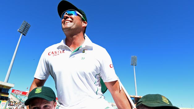 Jacques Kallis (in picture) is the last of Pat Symcox's teammates to retire from Test cricket © Getty Images