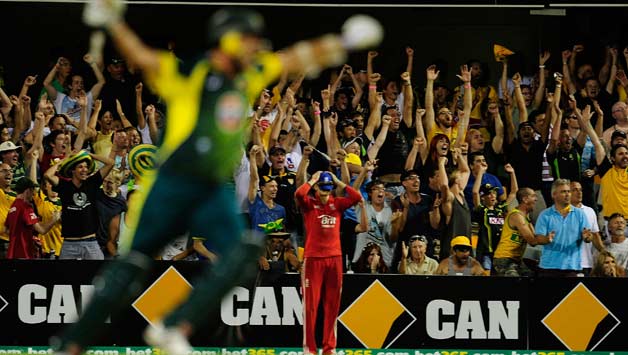 Joe Root (centre) of England covers his head in disbelief as James Faulkner and Clint McKay snatched an improbable victory for Australia in the second ODI © Getty Images