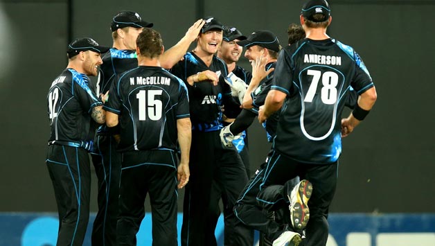 New Zealand bowling lead by Nathan McCullum restricted West Indies to 120 © Getty Images