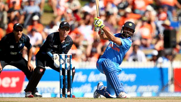 Ravindra Jadeja (above) and MS Dhoni gave India a flourishing end after they were down 154 for five © Getty Images