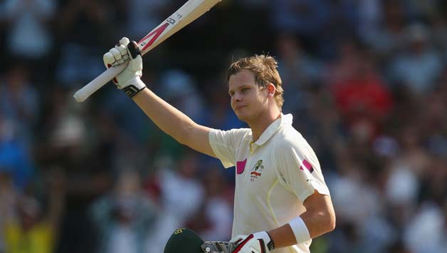 Steven Smith slammed his second century in the ongoing Ashes 2013-14, during the first day's play at Sydney © Getty Images 