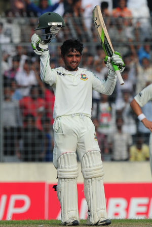 Mominul Haque essayed a century for Bangladesh © AFP