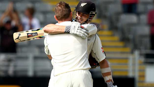 Brendon McCullum and Kane Williamson celebrate during their 221-run stand in the first Test © Getty Images