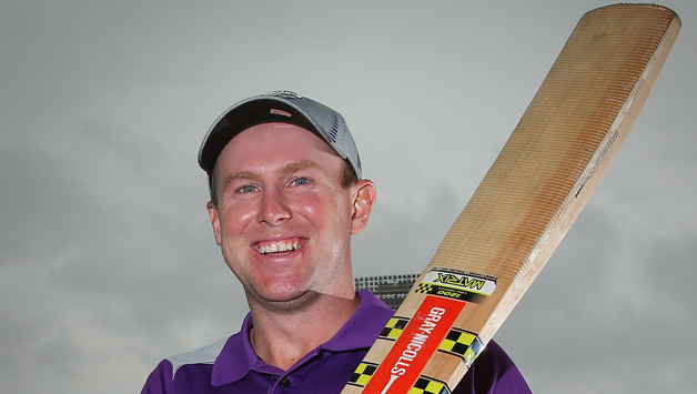 Hobart-Hurricanes-Ben-Dunk-and-Melbourne-Stars-Luke-Wright-(unseen)-pose-after-taking
