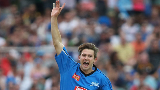 Kane Richardson plays for Adelaide Strikers in Big Bash League © Getty Images