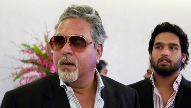 Mr-Vijay-Mallya-(L)-co-owner-of-Royal-Challengers-Bangalore-attends-the-Indian-Premier-League-Auction-2010