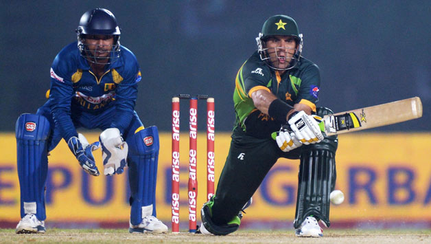 Mibah-ul-Haq (batting in picture)