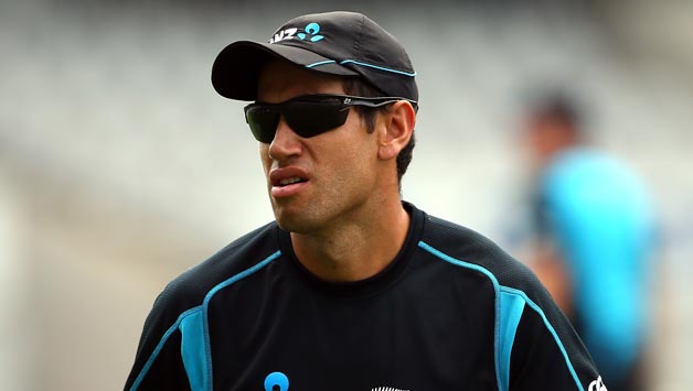 Ross-Taylor-of-the-Blackcaps-fields-the-ball-during-a-New-Zealand-cricket-training-session-at-Eden-Park-on-Fe