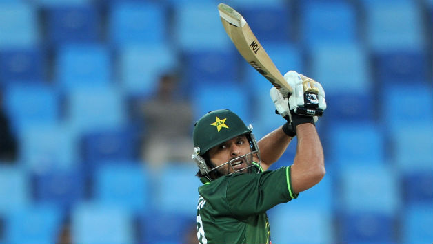 Shahid Afridi was bowled for 6 © Getty Images