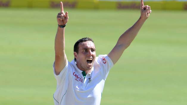 Kyle Abbott bowled incisively for Dolphins © Getty Images
