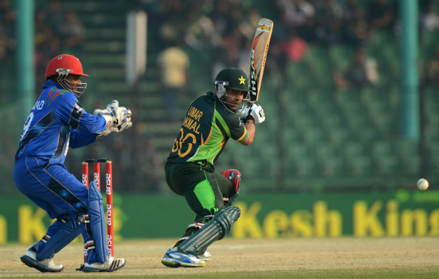 Umar Akmal remained unbeaten on 102  © AFP