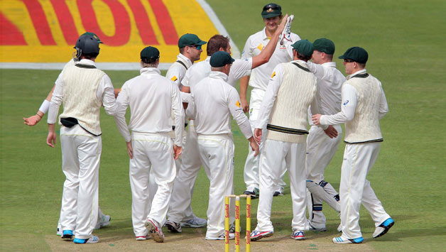 Australia-celebrates-the-wicket-of-Graeme-Smith-during-day-3-of-the-3rd-Test-match