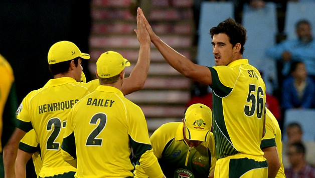 Mitchell Starc (right) was the pick of the bowlers for Australia © AFP