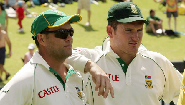 Jacques Kallis (left) and Graeme Smith... South African batting order will suddenly be poorer by 23,000 runs and 72 hundreds © Getty Images