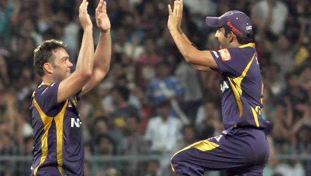 Gautam Gambhir (right) said that if KKR put up good totals, their bowlers can win them most matches © IANS