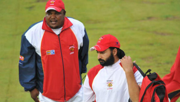 Lawrence Mahatlane (left) has been appointed as the new Under-19 coach of South Africa © Getty Images