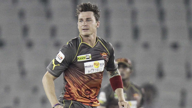 Dale Steyn will be expected to soar to dizzying heights in IPL 2014 © IANS