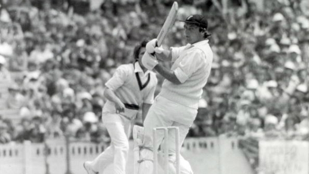 Indeed, Bob Woolmer could bat. He is pulling Jeff Thomson for four here, to the fine-leg fence, at Old Trafford, 1977 © Getty Images