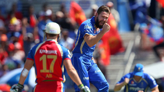 Kane Richardson took the wickets of AB de Villiers and Yuvraj Singh off successive balls against the Royal Challengers Bangalore © PTI
