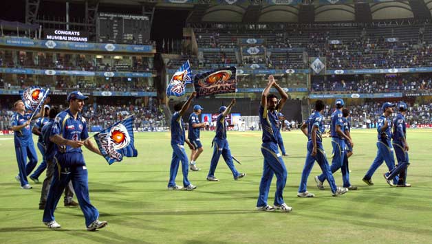 BCCI sources indicated that though MCA had written to the IPL GC that it would meet all the demands, a written permission from Mumbai police to allow bursting of fire crackers past 10 pm was not provided © IANS