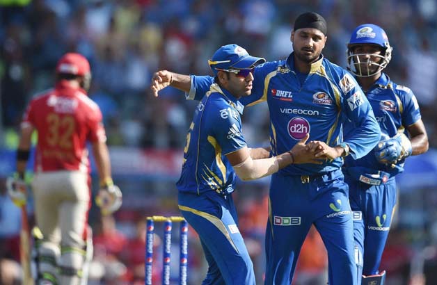 Mumbai Indians are already out of contention for a spot on the playoffs © PTI