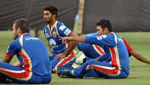 Royal Challengers Bangalore (RCB) vs Chennai Super Kings (CSK), IPL 2014 Match 53 Preview: Chennai need to arrest their slide