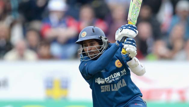 Tillakaratne Dilshan top-scored for Sri Lanka with 88 © Getty Images