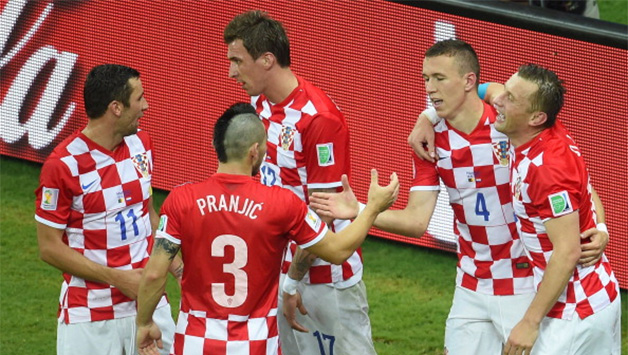 Ivica Olic (far right) is confident of Croatia qualifying for the round of 16 © Getty Images