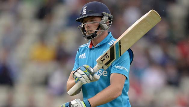 England skipper Alastair Cook was unhappy over Sri Lanka's decision to uphold the appeal © Getty Images