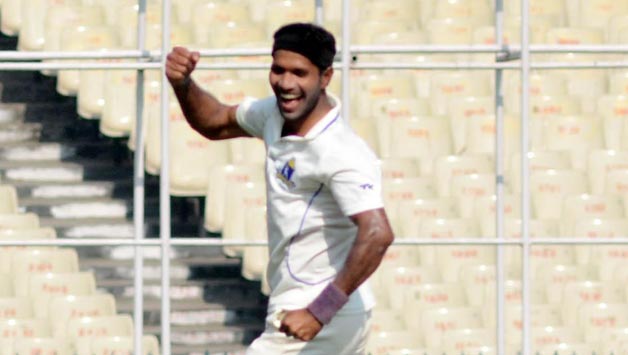 Ashok Dinda picked up 40 wickets in the Ranji Trophy 2013-14 season © IANS