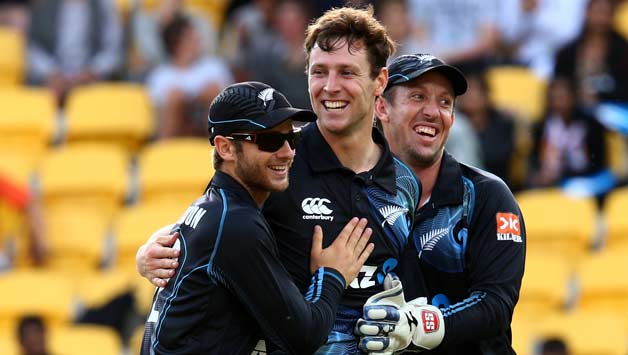 Matt-Henry-of-New-Zealand-(C)-celebrates-his-wicket-of-Shikhar-Dhawan-of-India-with-Ka