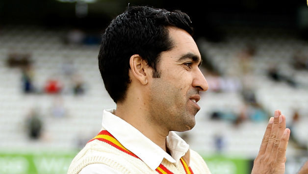 Umar Gul got injured while playing for MCC against RoW at Lord's © Getty Images
