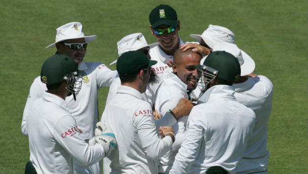 Dane Piedt's dream debut continues ©AFP