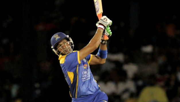 Shoaib Malik's fighting innings for the Tridents went in vain © Getty Images