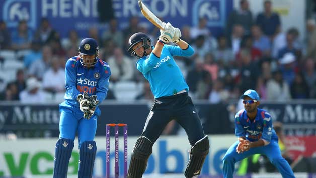 Joe Root (centre) smashed 113 off 106 deliveries to propel England to 294 for seven © Getty Images