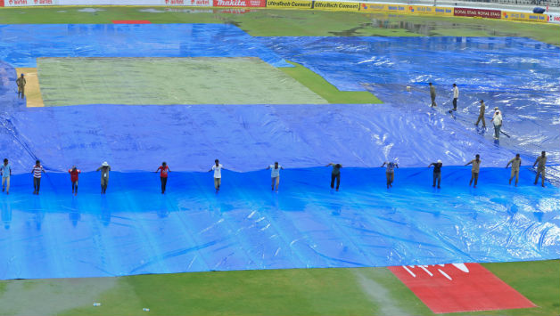 Earlier in the day, during the Lahore Lions vs Perth Scorchers match, it rained in the Chinnaswamy Stadium © AFP (Generic Representation)