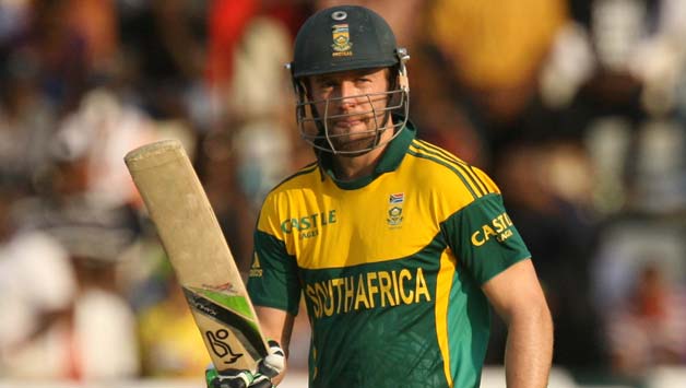 AB de Villiers (above) added 139 runs for the fifth wicket with JP Duminy © Getty Images 