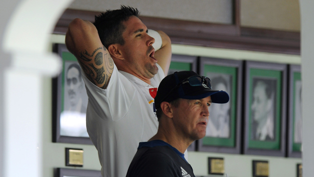Kevin Pietersen (left) alleged that Andy Flower, during his five-year tenure in the English cricket apart from bullying had also developed an atmosphere of fear in the dressing room © Getty Images (File Photo)