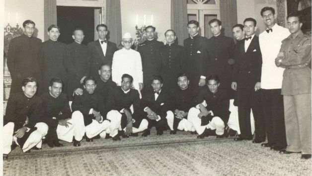 Reception hosted by Governor of Lucknow in the honor of touring Pakistani team in 1952-53
