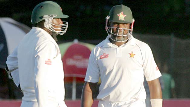 Third down batsman, Hamilton Masakadza (right) too was dismissed for cheap as he fell to all-rounder, Shakib Al Hasan for a mere 13 AFP (File Photo)