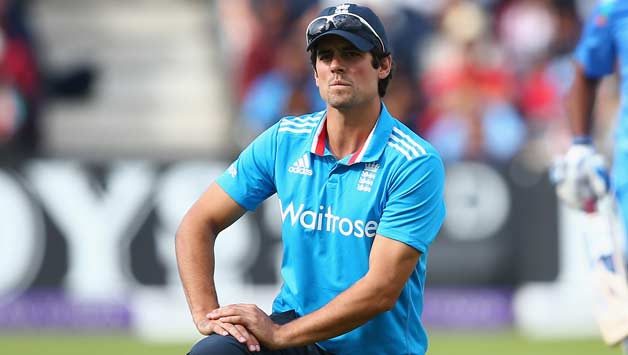 Alastair Cook averages under 30 in ODIs in 2014 © Getty Images
