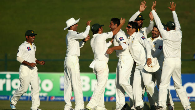 Pakistan won their 3rd Test in a row when they beat New Zealand in the 1st Test at Abu Dhabi © Getty Images