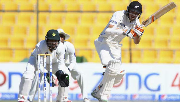 Tom Latham top scored for New Zealand with 103 © Getty Images