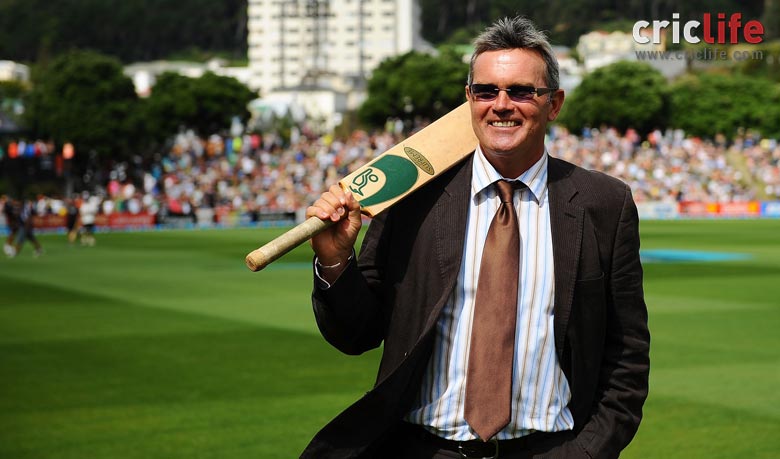 Martin Crowe announced in 2012 that he had lymphoma © Getty Images