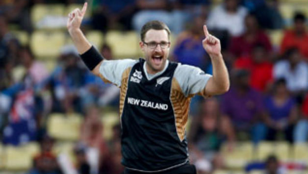 Daniel Vettori (above) has so far claimed two wickets in the game against Pakistan in Dubai © Getty Images (File Photo)