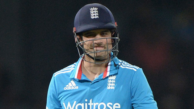 In the past 20 innings, Alastair Cook has an average of just 27.52 that includes the recent 5-2 series defeat away to Sri Lanka © Getty Images (File Photo)